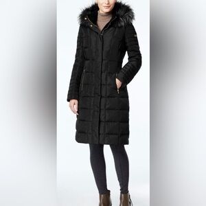 Calvin Klein Black Quilted Long Puffer Coat with Faux Fur Hood, size L
